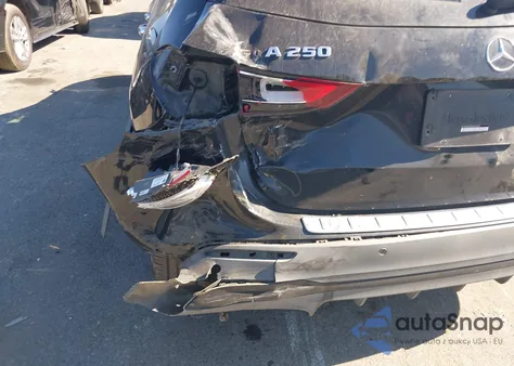 2021 Mercedes-Benz Gla 250 z USA, uszkodzony, nr VIN W1N4N4GB5MJ220955